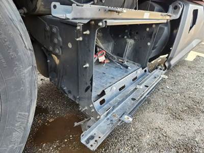 Kenworth T680 Battery Box
