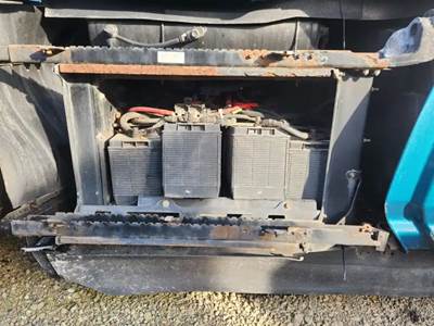 Kenworth T680 Battery Box