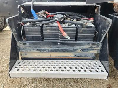 Kenworth T680 Battery Box