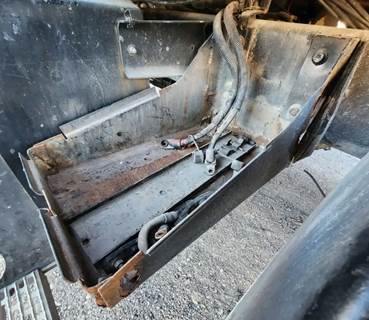 Mack CH613 Battery Box