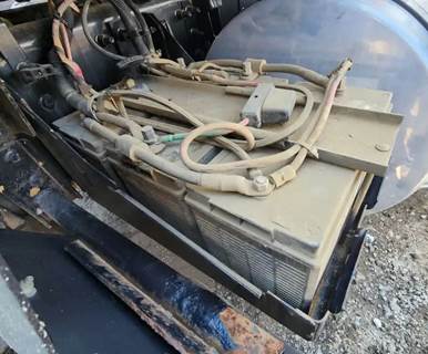 Mack CHN613 Battery Box