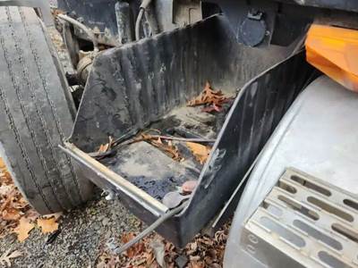 Mack Granite CV713 Battery Box for a 2004 Mack CV713 Granite