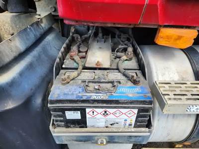 Mack Granite CV713 Battery Box for a 2007 Mack CV713 Granite