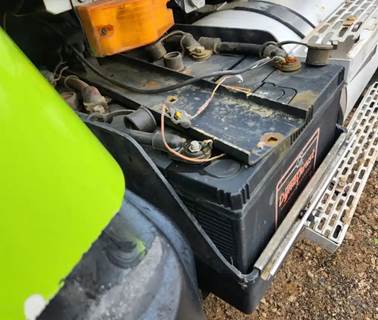 Mack Granite CV713 Battery Box for a 2006 Mack CV713 Granite