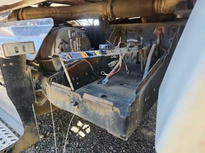 Mack Pinnacle Battery Box