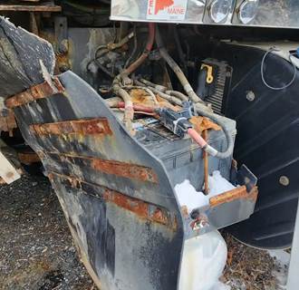 Mack Pinnacle CHU613 Battery Box for a 2013 Mack CHU613