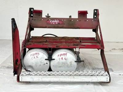 Mack Pinnacle CXU613 Battery Box for a 2013 Mack CXU613