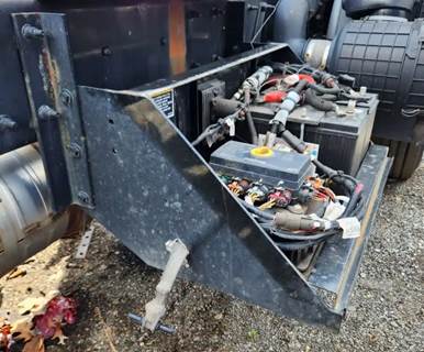 Peterbilt 220 Battery Box