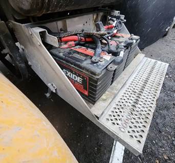 Peterbilt 365 Battery Box