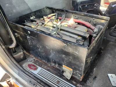 Peterbilt 367 Battery Box