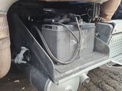 Peterbilt 389 Battery Box