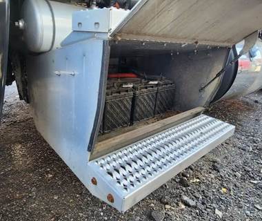 Peterbilt 567 Battery Box