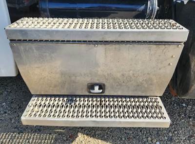 Peterbilt 567 Battery Box