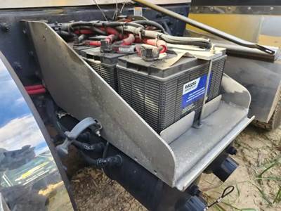 Peterbilt 579 Battery Box