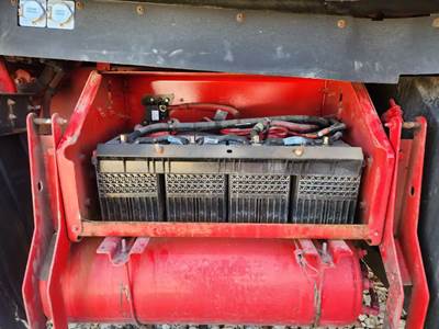 Peterbilt 579 Battery Box