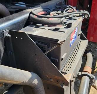 Pierce Dash Battery Box