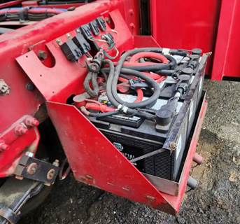 Pierce Saber Battery Box