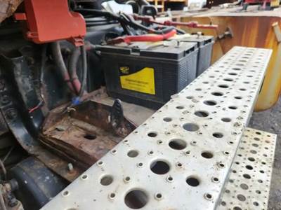 Sterling L9500 Battery Box