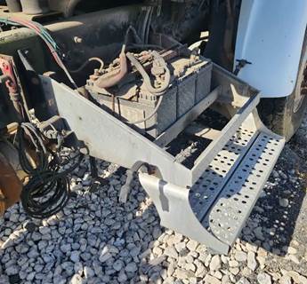 Sterling L9500 Battery Box