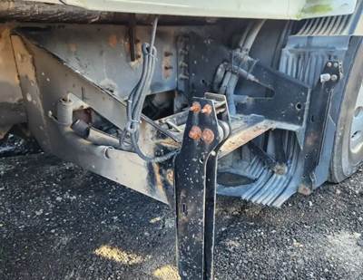 Volvo VNL Battery Box