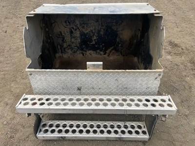 Western Star 4900EX Battery Box