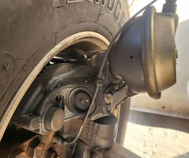 Dana-Spicer E-1462W Brake Caliper for a 2025 Hino XL8
