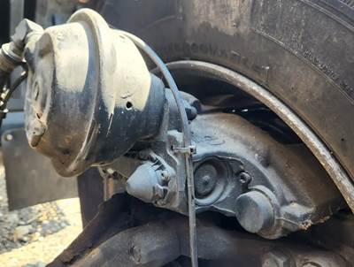Dana-Spicer Brake Caliper for a 2020 International LT625