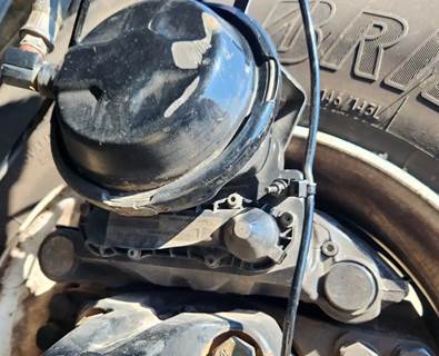 Detroit Brake Caliper for a 2022 Freightliner Cascadia 126