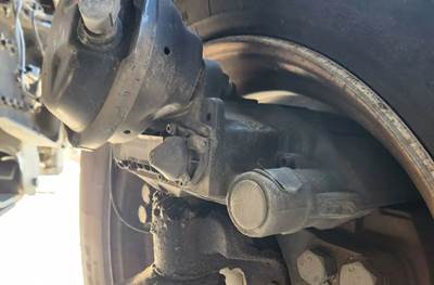 Detroit Brake Caliper for a 2022 Freightliner Cascadia 126