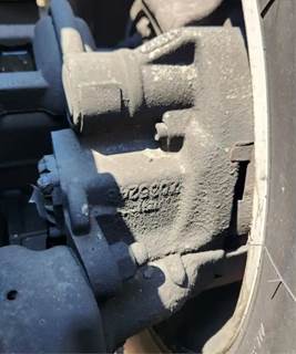 Detroit RT40-4N Brake Caliper for a 2018 Freightliner Cascadia 126