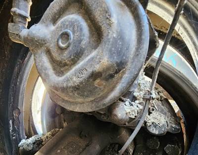 Hendrickson ST125 Brake Caliper for a 2019 Freightliner Cascadia 126