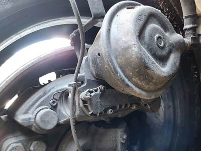 Hendrickson ST125 Brake Caliper for a 2019 Freightliner Cascadia 126