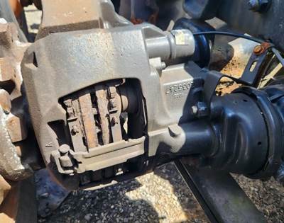 Meritor-Rockwell MT40-14X Brake Caliper for a 2019 Freightliner Cascadia 116 Day Cab