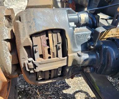 Meritor-Rockwell MT40-14X Brake Caliper for a 2019 Freightliner Cascadia 116 Day Cab