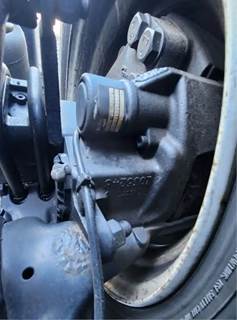 Paccar MR2014P3 Brake Caliper for a 2022 Peterbilt 579