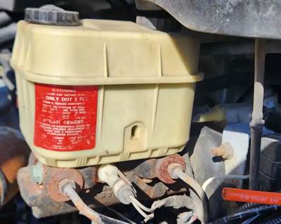 International 4400 LP Brake Master Cylinder