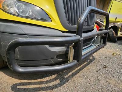 International RH613 Bumper Guard