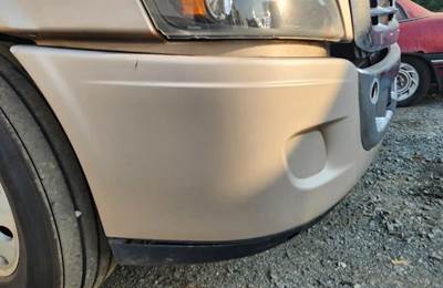 Freightliner Cascadia 125 Front Bumper