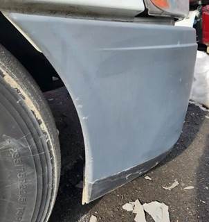 Freightliner Cascadia 125 Front Bumper