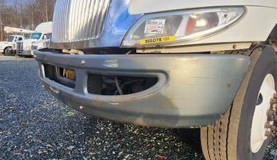 International DuraStar 4300 Front Bumper