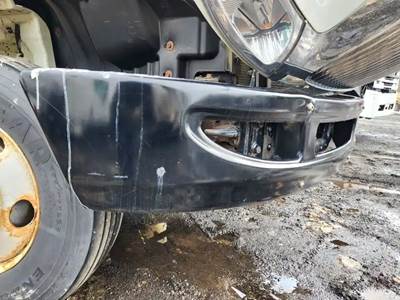 International DuraStar 4300 Front Bumper