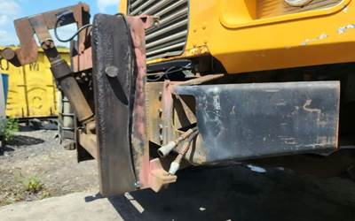 Mack DM688S Front Bumper