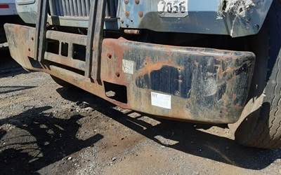Mack RD685S Front Bumper