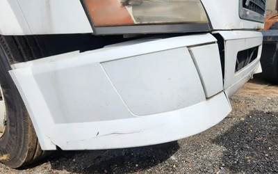 Volvo VNL Front Bumper