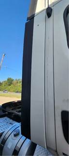 Freightliner Cascadia 113 Right Cab Fairing