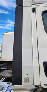 Freightliner Cascadia 113 Right Cab Fairing