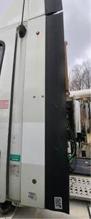 Freightliner Cascadia 113 Left Cab Fairing