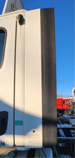 Freightliner Cascadia 125 Left Cab Fairing