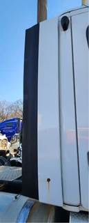 Freightliner Cascadia 125 Right Cab Fairing