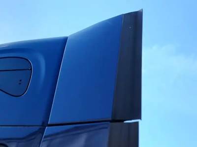 Freightliner Cascadia 125 Left Cab Fairing